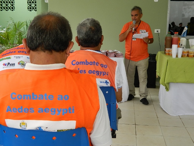 Mobilização em combate à dengue, à chikungunya e zika